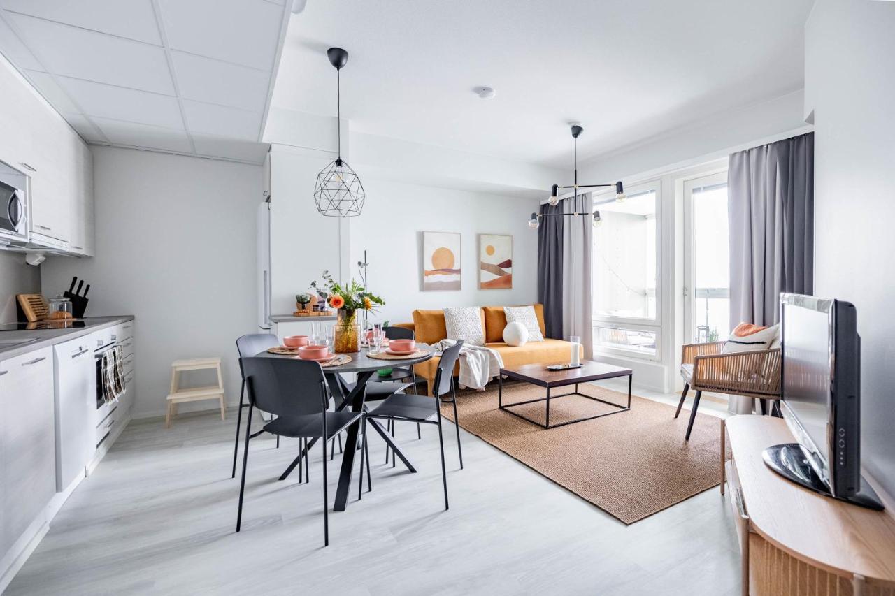 Arctic Golden Sun City Suite Rovaniemi Exterior foto